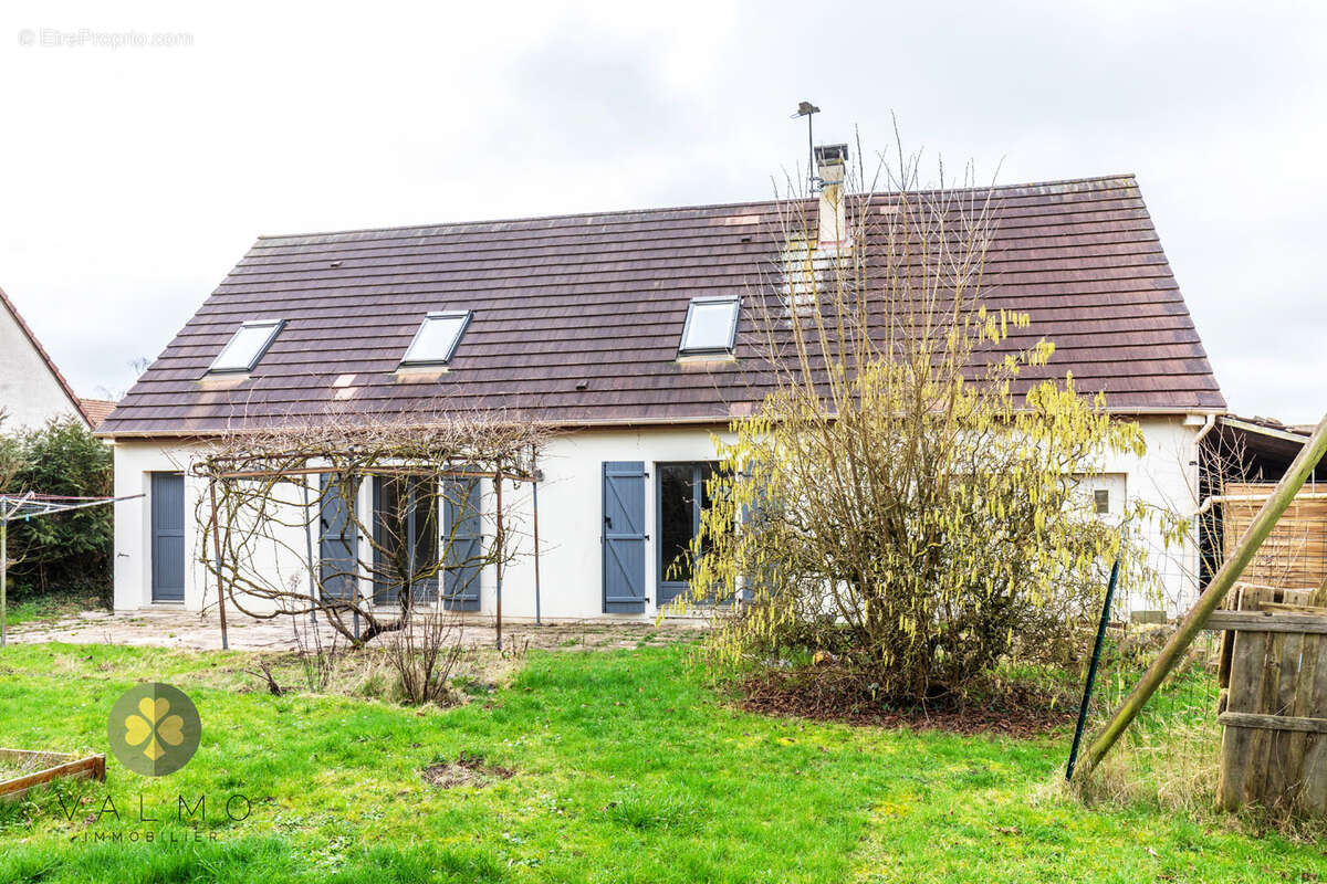 Maison à TACOIGNIERES