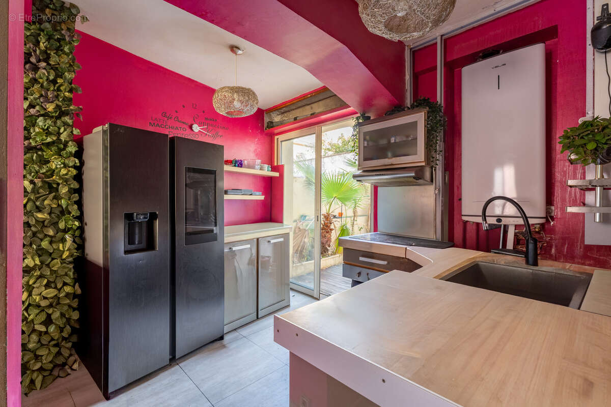 Appartement à MARSEILLE-7E