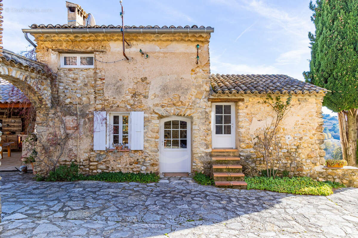 Maison à VAISON-LA-ROMAINE