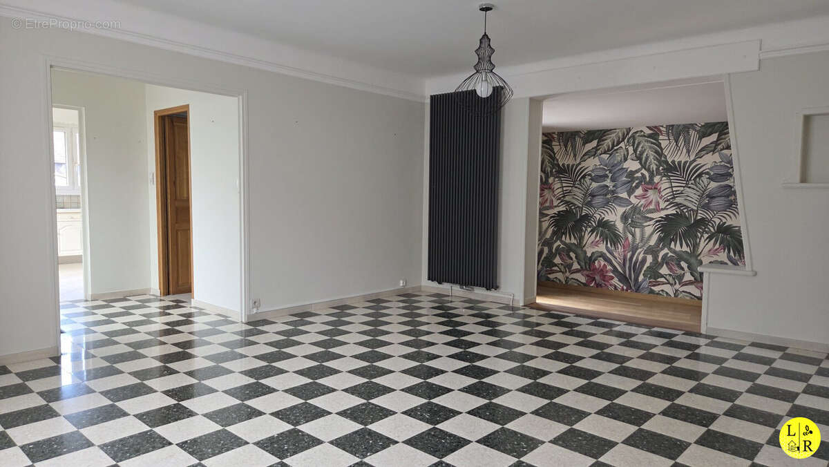 Maison à BEAUMETZ-LES-LOGES