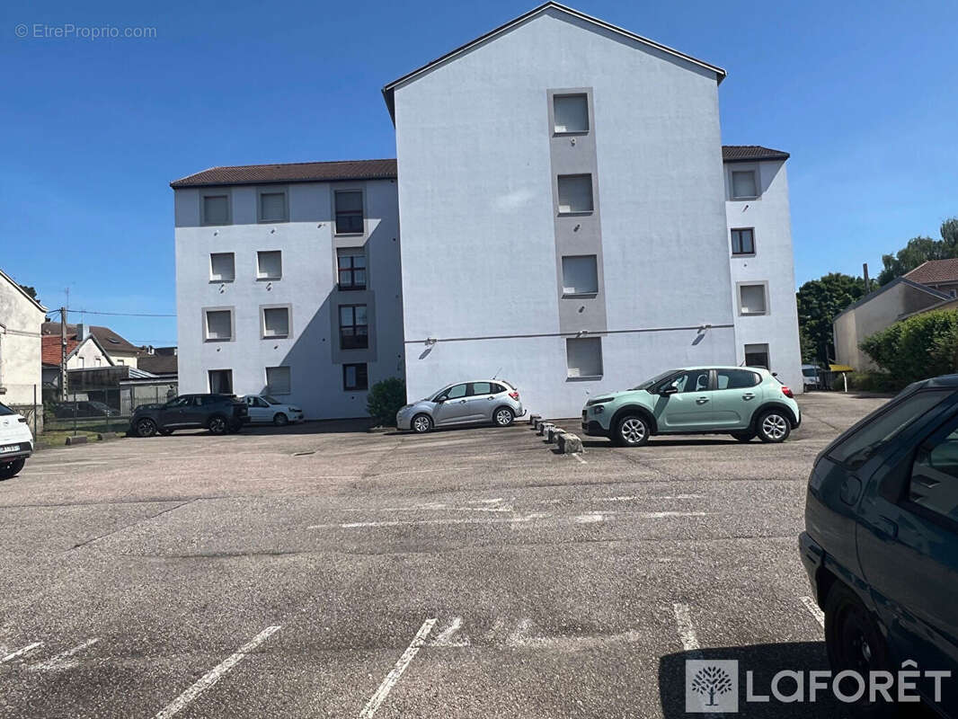 Appartement à THAON-LES-VOSGES