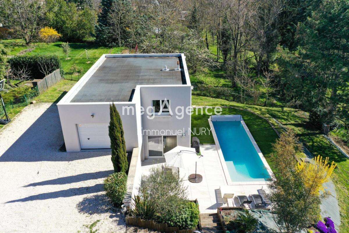 Maison à MARCY-L'ETOILE