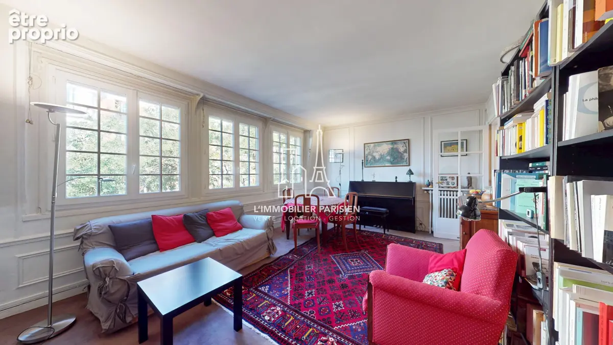 Appartement 4 pièces 84 m² à vendre à Paris-18e (75018) - photo 2