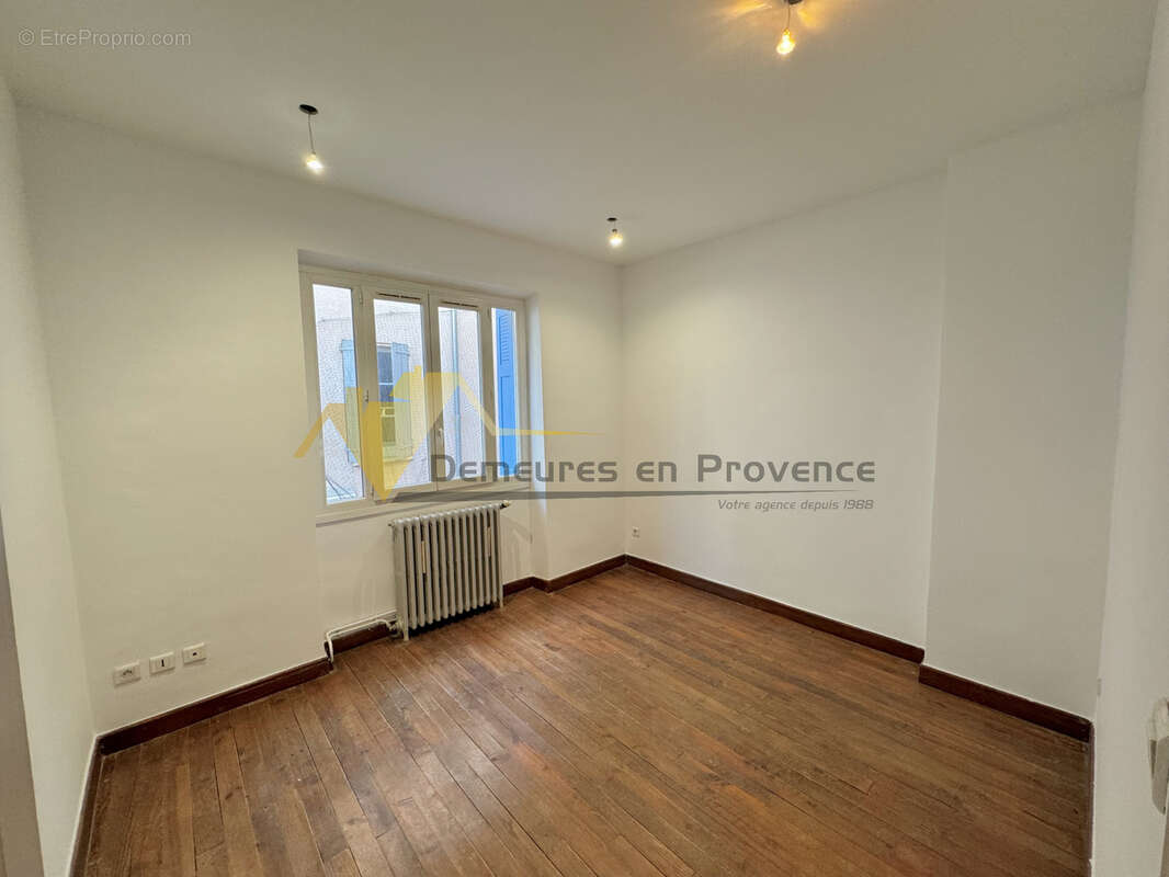 VAISON-LA-ROMAINE   Immeuble Idéal investisseur. - photo 8