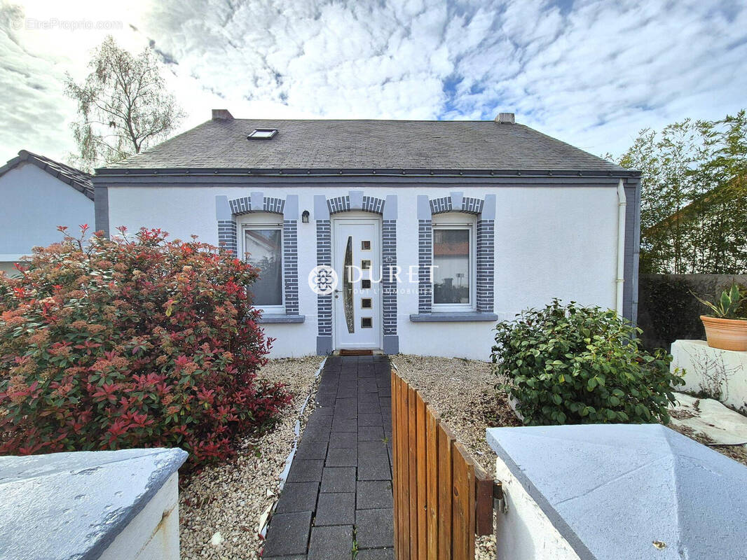 Maison à COMMEQUIERS