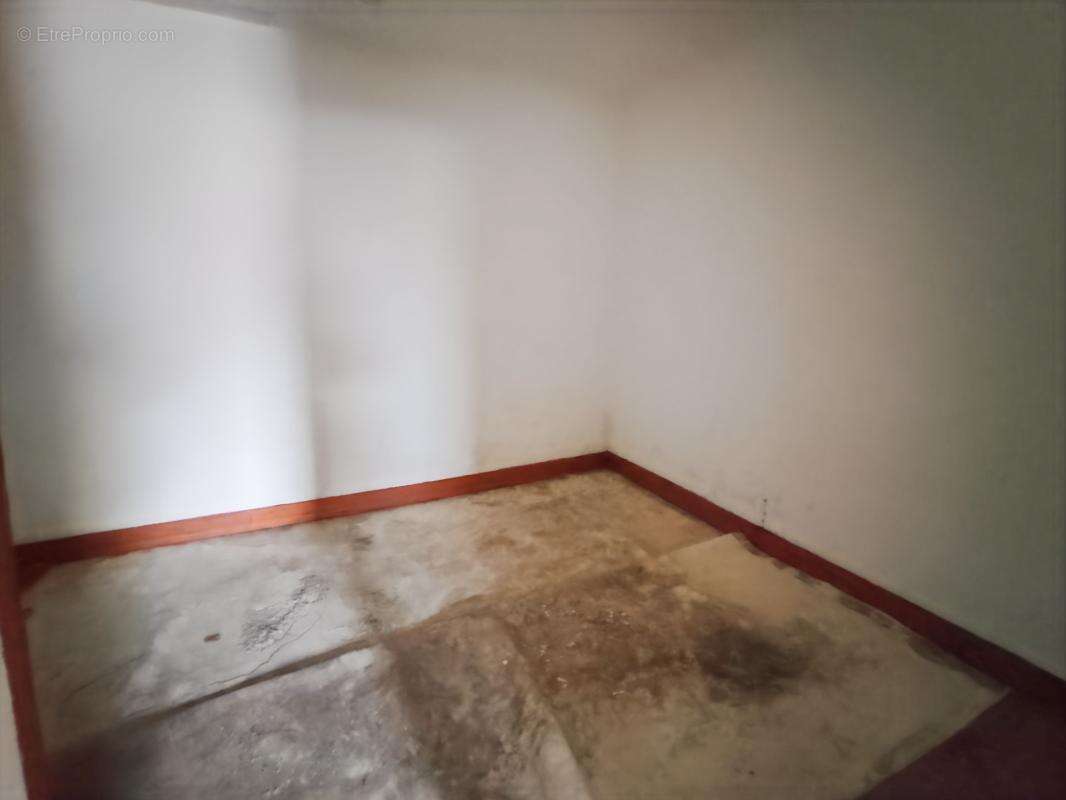 Appartement à SAINT-ASTIER