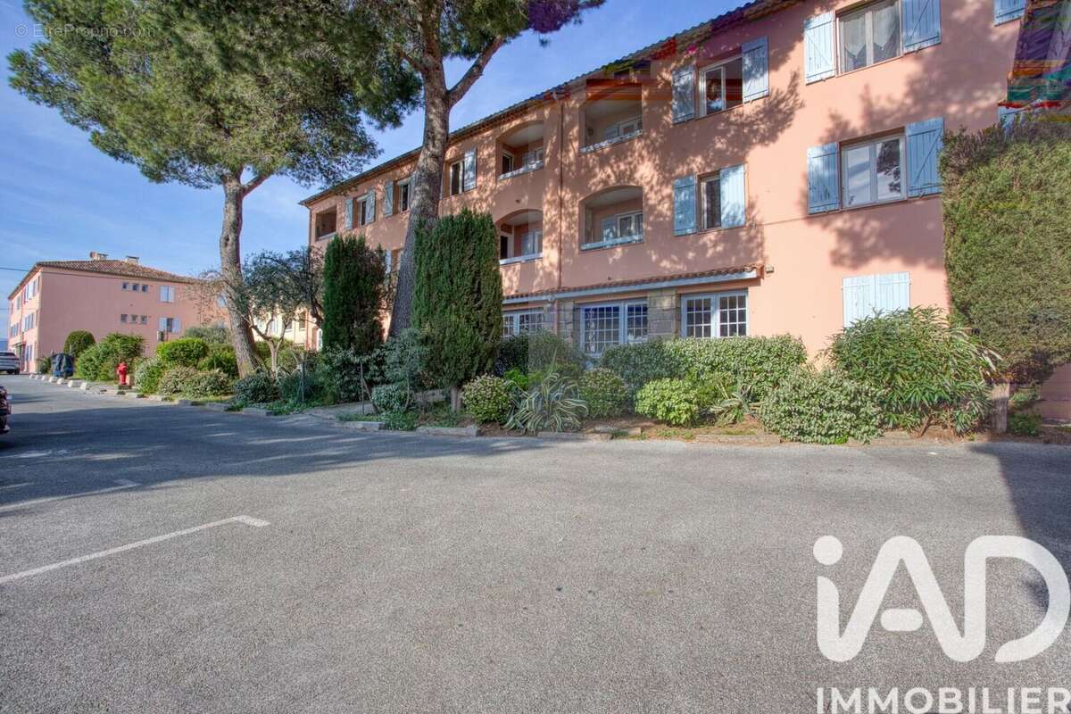 Photo 2 - Appartement à FREJUS