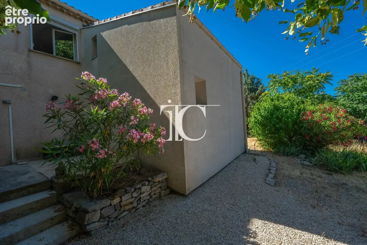Villa 111m² habitables 629m² de terrain proche centre village des vans - photo 21