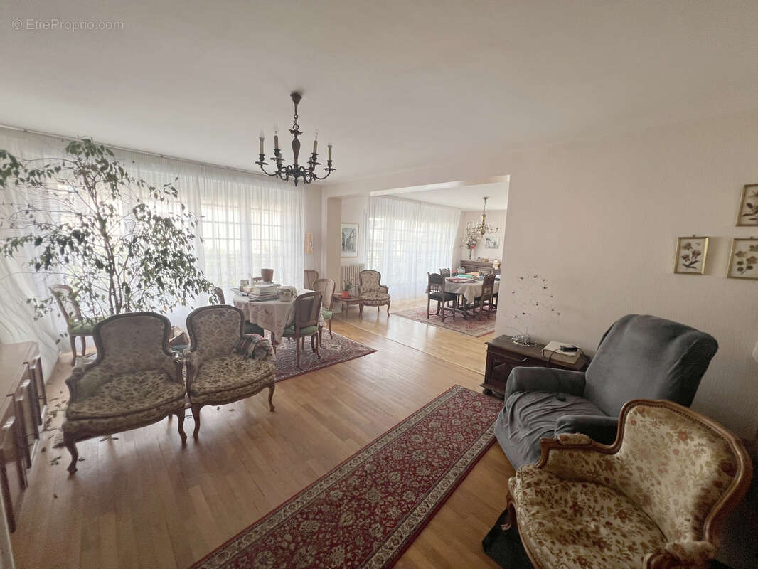 Maison à CHATELLERAULT