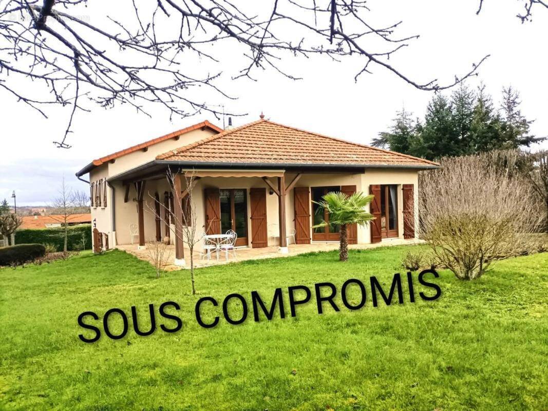 Maison à SAINT-ALBAN-LES-EAUX