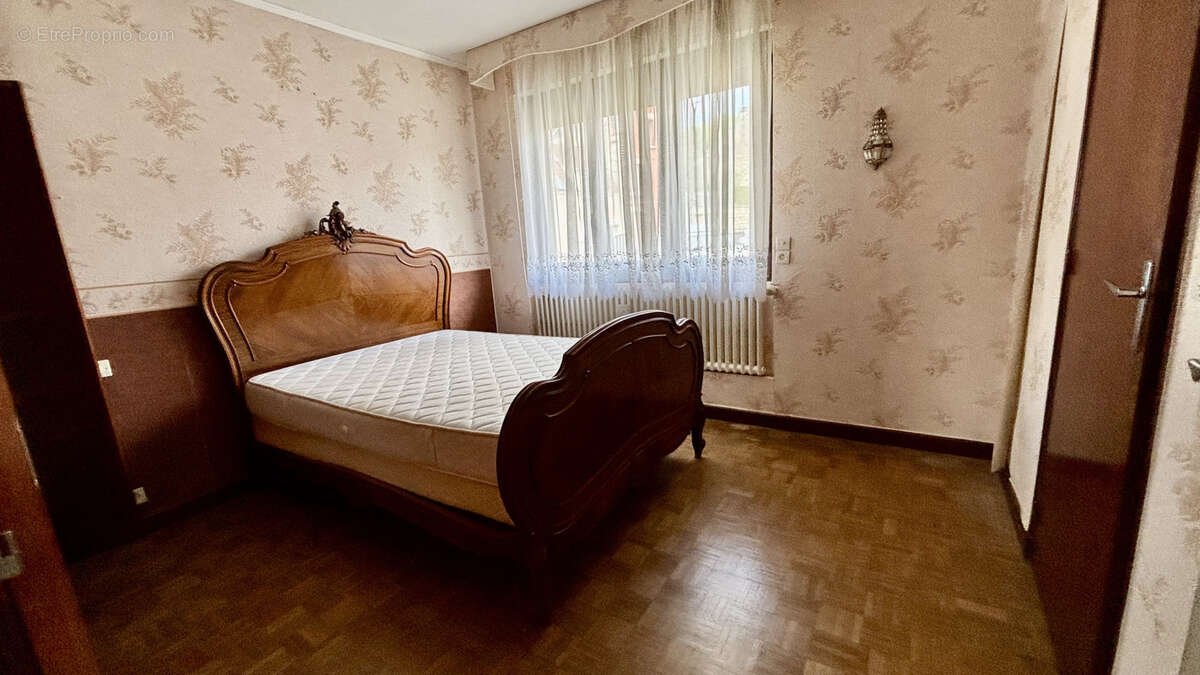 Maison à VAILLY-SUR-AISNE