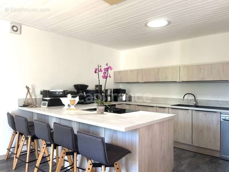 Propriété avec dépendances au coeur d’un jardin paysager– 230 m² habitables – À 10 min des plages des Sables-d'Olonne - photo 15