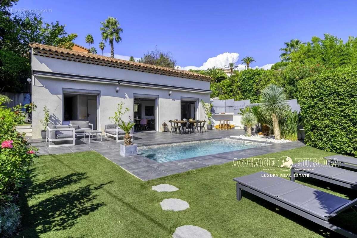 Maison à MOUGINS
