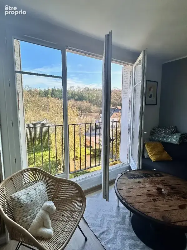 Appartement 65 m² à Buc  - photo 2