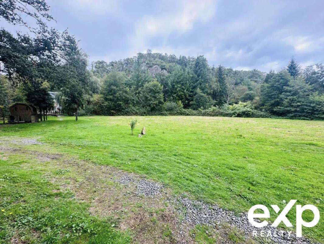 Maison à SENS-DE-BRETAGNE