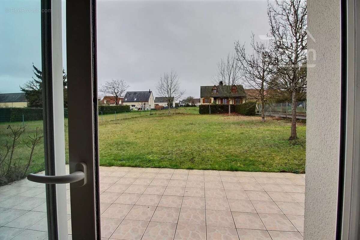 Maison à MONTLOUIS-SUR-LOIRE