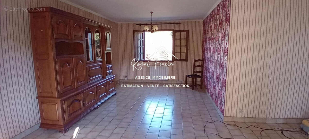 Espace de vie de 35 m2  - Maison à CHATELLERAULT