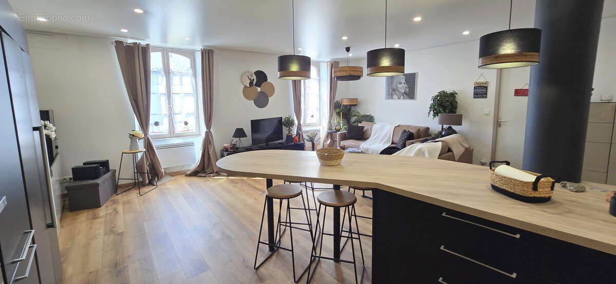 Appartement à QUIMPERLE