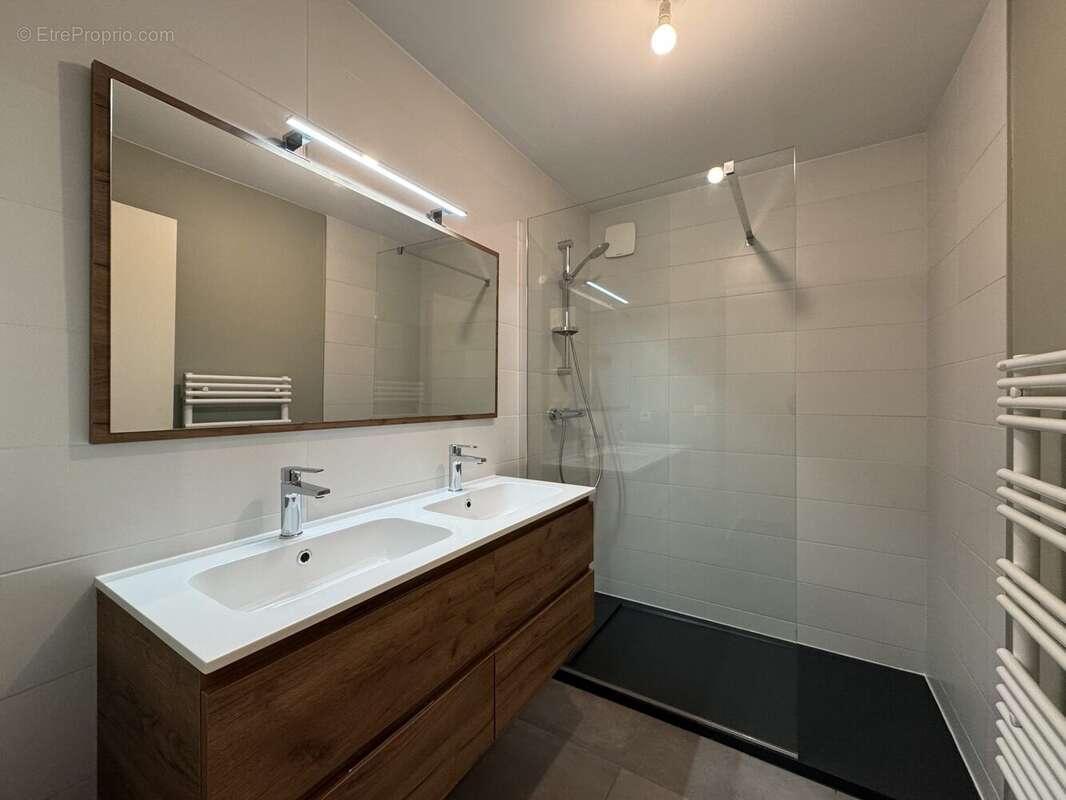 Appartement à JARRIE
