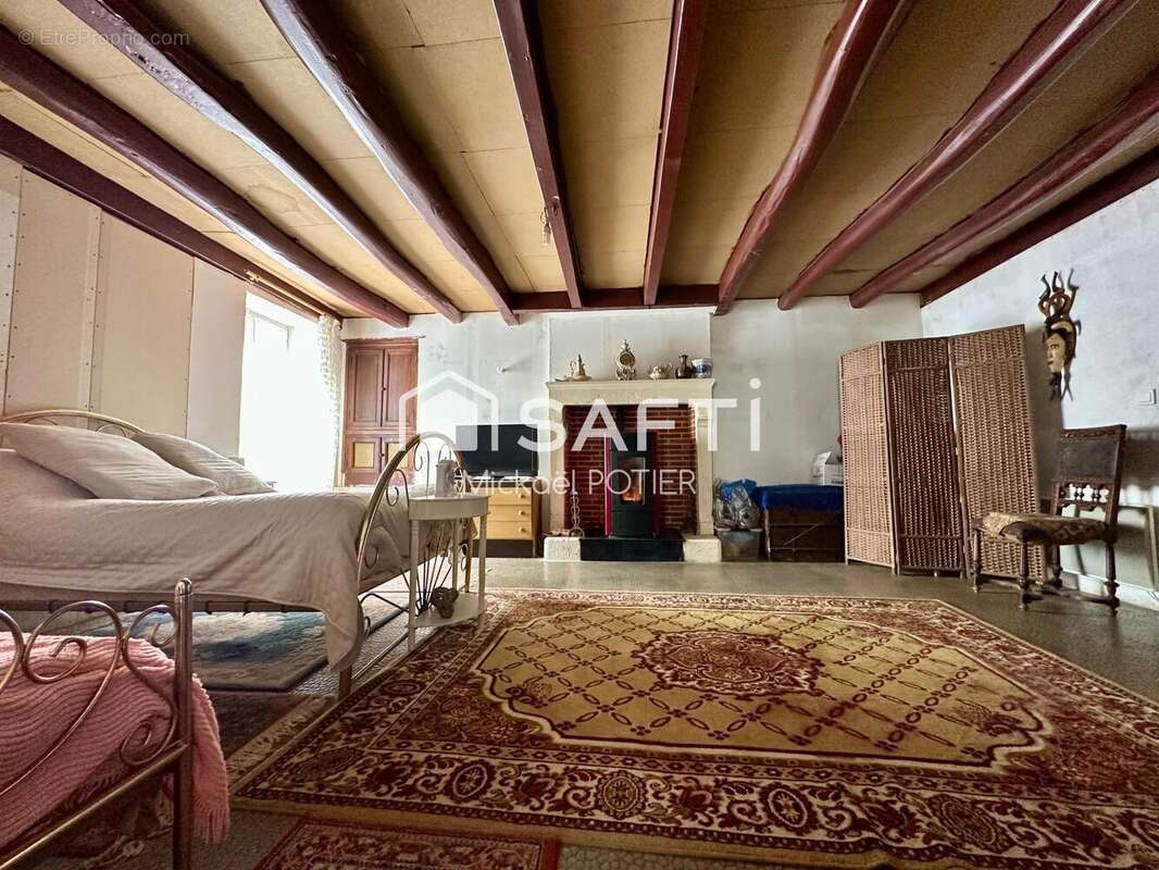Maison 120 m² à Moutiers-Sur-Le-Lay  - photo 8