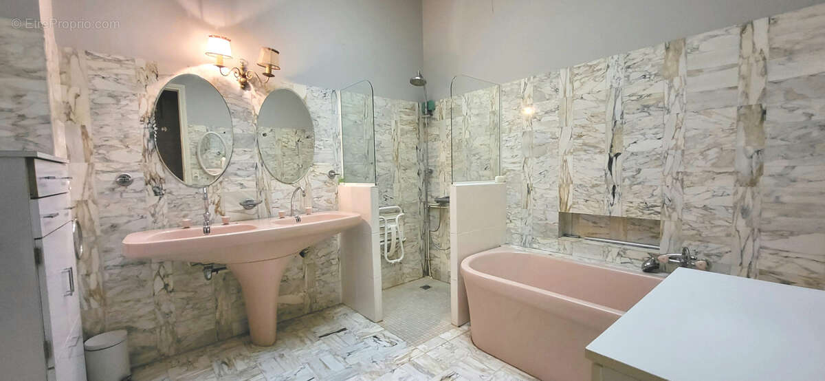 Maison à CHARLEVILLE-MEZIERES