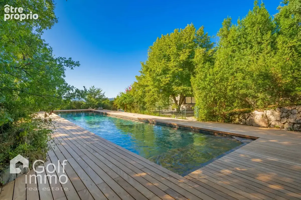 Villa de charme en pierre  plain-pied  300 m² 7000 m² du terrain  Piscine balinaise - photo 3