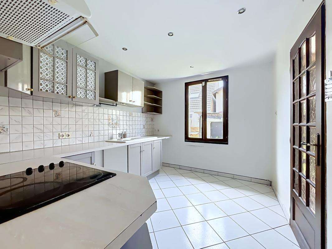 Maison 78 m² à Les Pavillons-Sous-Bois  - photo 7