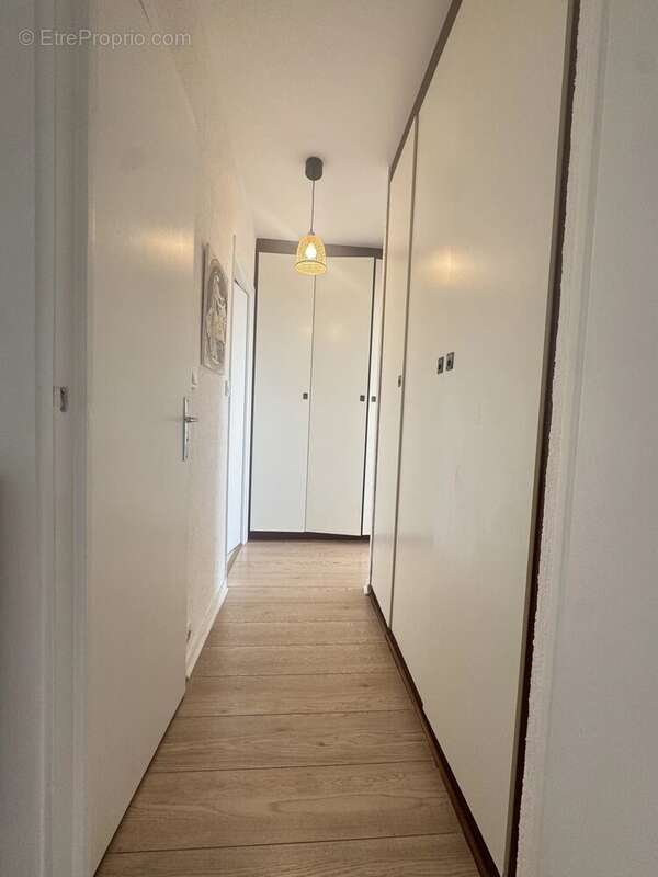 Appartement à VALLAURIS