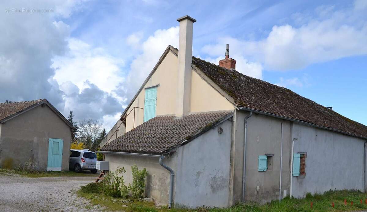 Maison à rénover à 13 min de St-Pourçain-sur-Sioule - photo 15