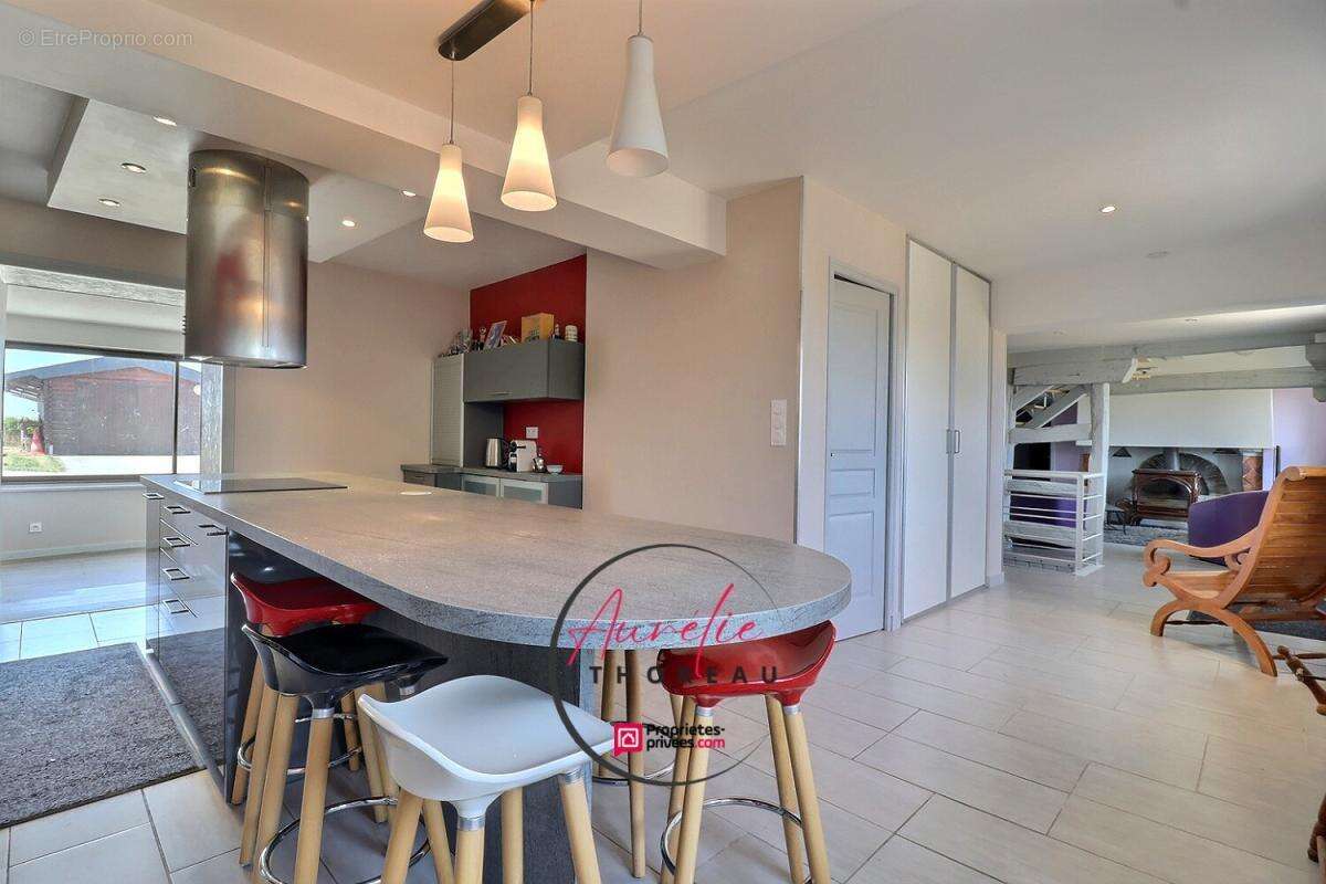 Maison à NEUVILLE-AUX-BOIS