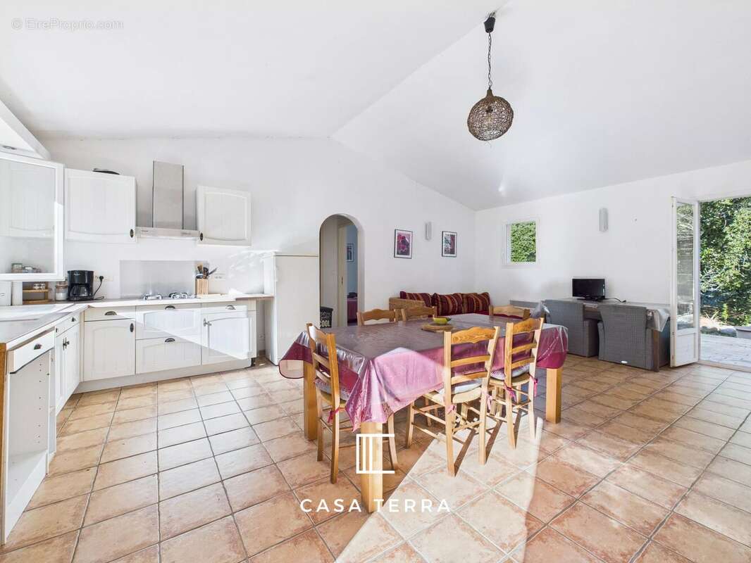 Maison à PORTO-VECCHIO