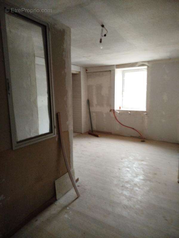 Appartement à CHAUX-LES-PORT