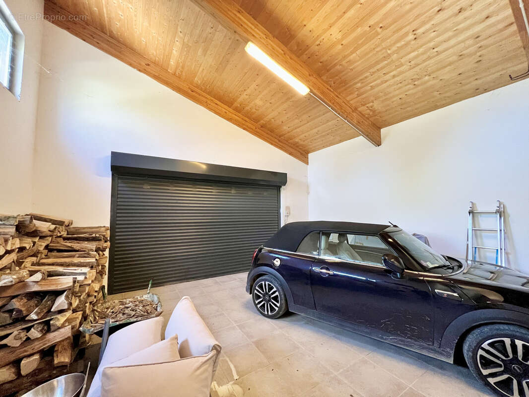 Maison à MEYRARGUES