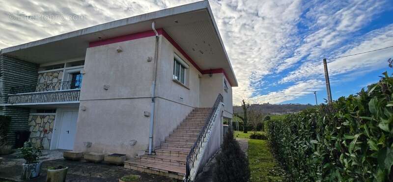 Maison à vendre 5 pièces PUJOLS (47) - photo 6
