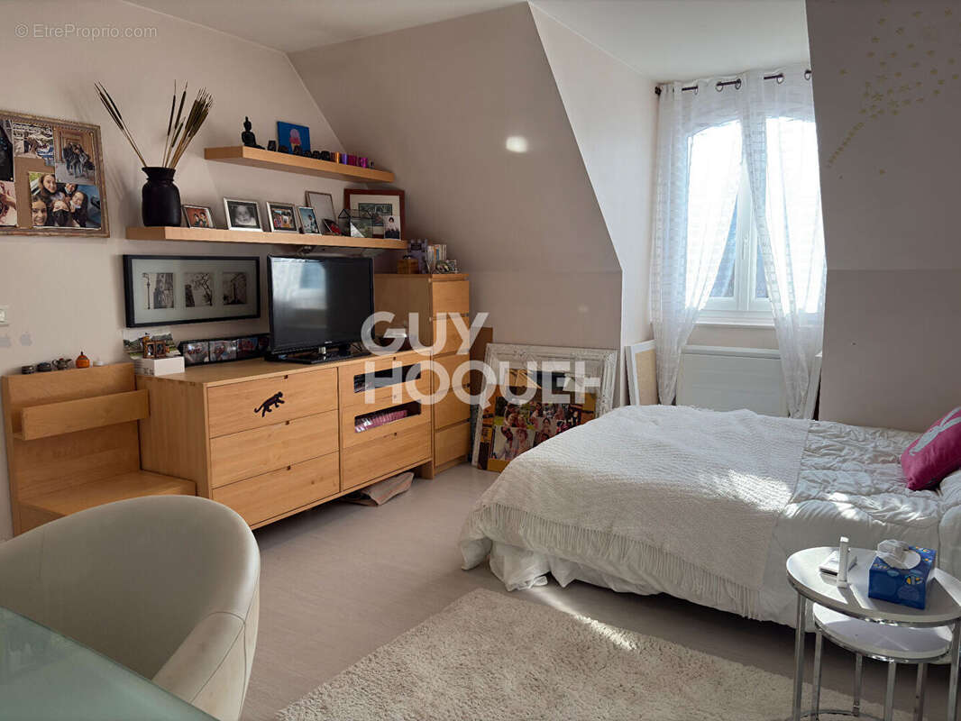 Maison à SOISY-SUR-SEINE