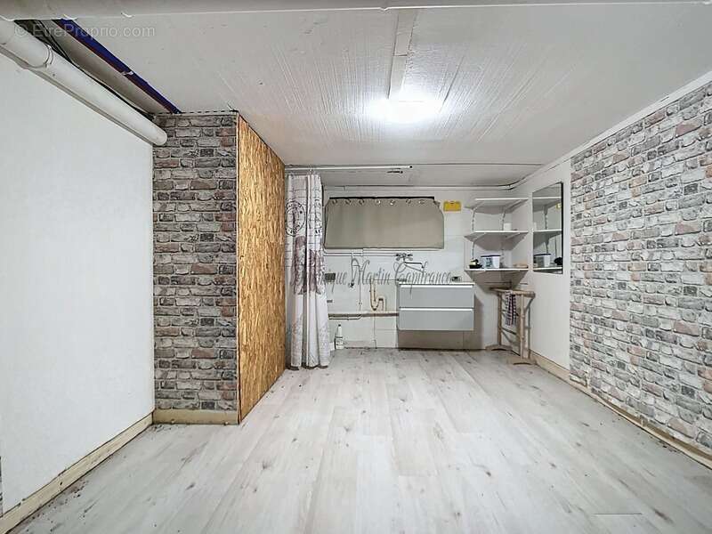 Maison à LA CHARTRE-SUR-LE-LOIR