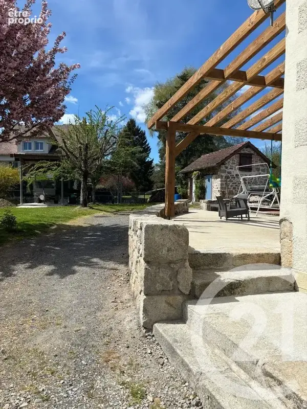 Maison 4 pièces 90 m² à vendre à Laroquebrou (15150) - photo 8