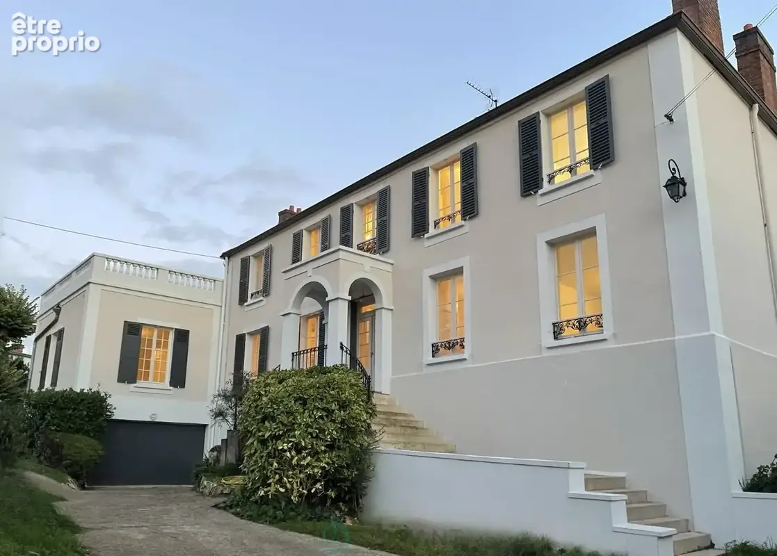 Maison à MENNECY