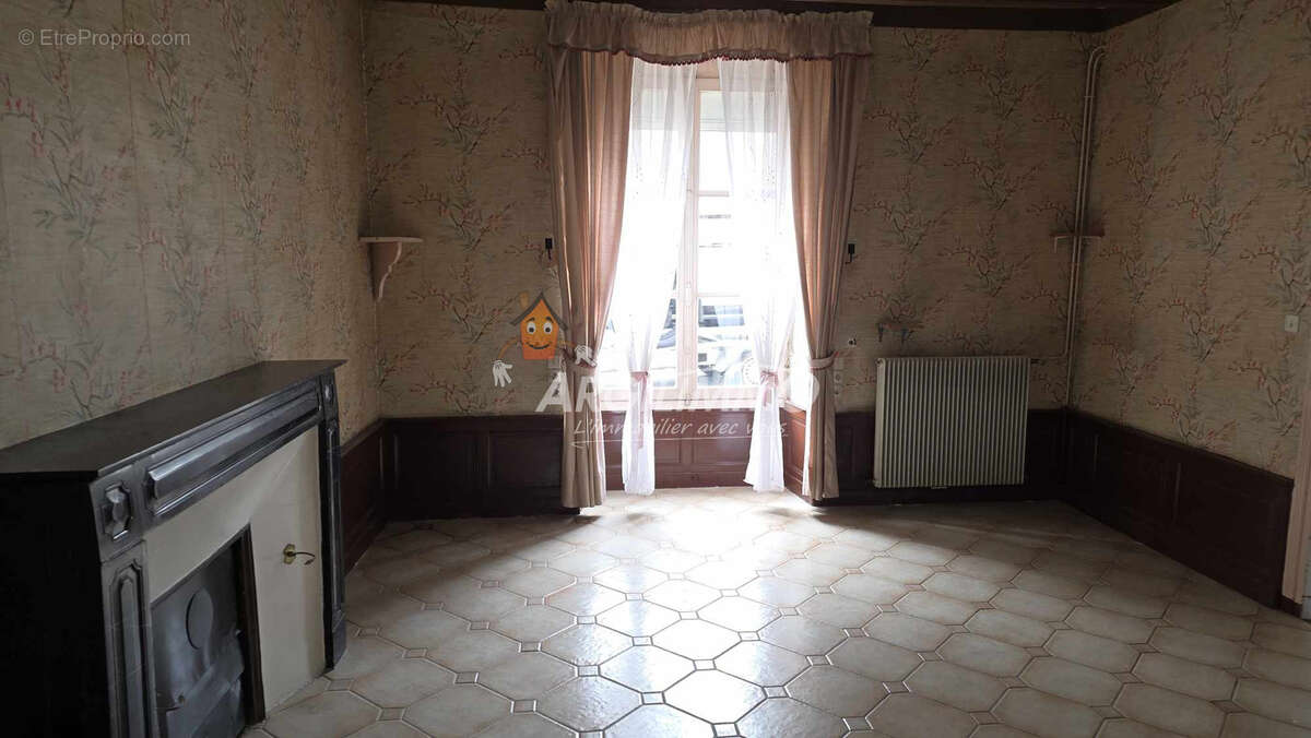 Maison à SAINT-CALAIS
