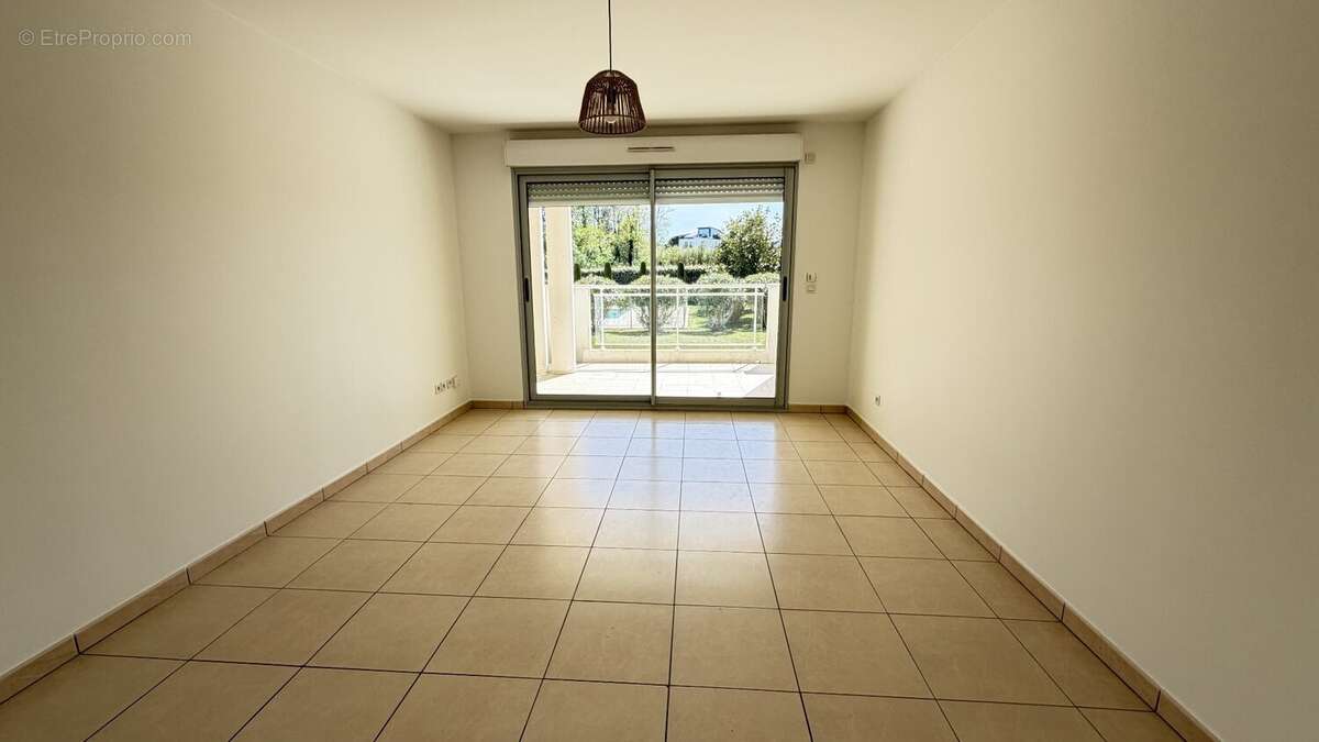 Appartement à MANDELIEU-LA-NAPOULE