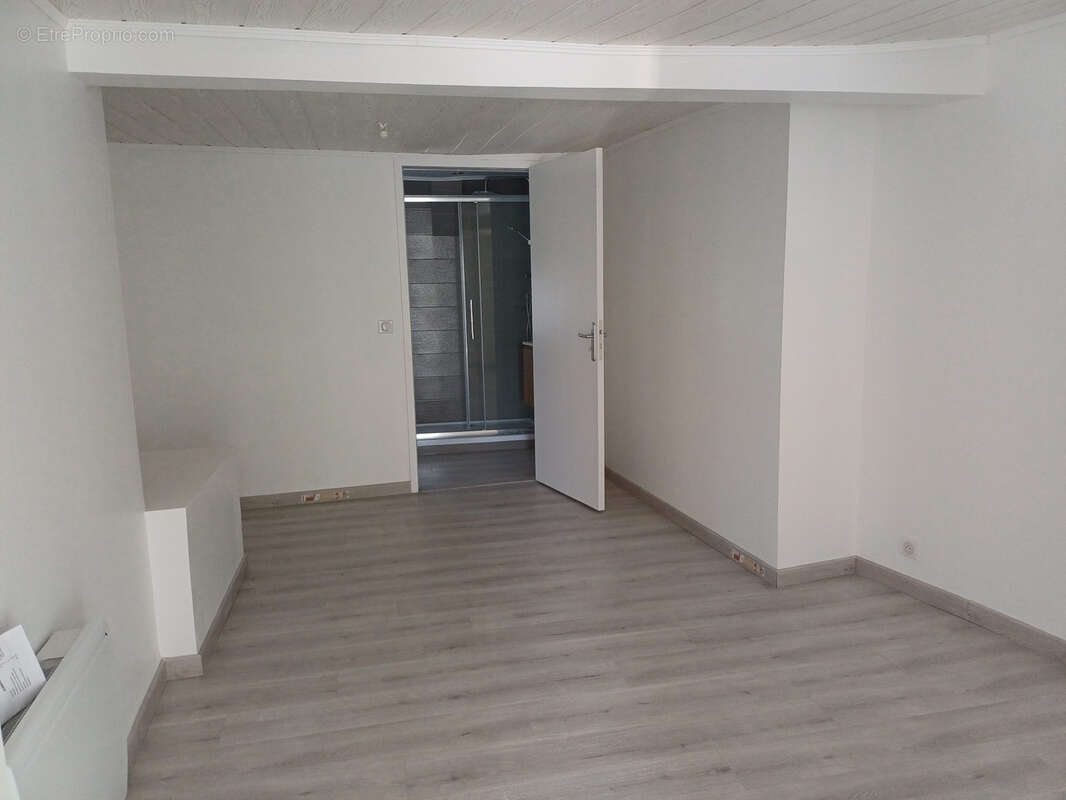 Appartement à TENCE