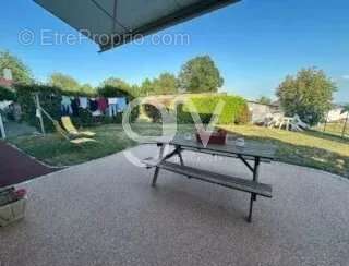 Appartement à LACAPELLE-DEL-FRAISSE