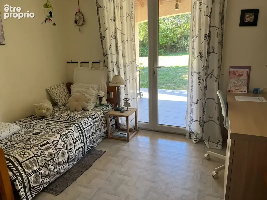 SAINT-BENOÎT - Maison 168 m², 5 chambres, terrain 3 095 m² - photo 16