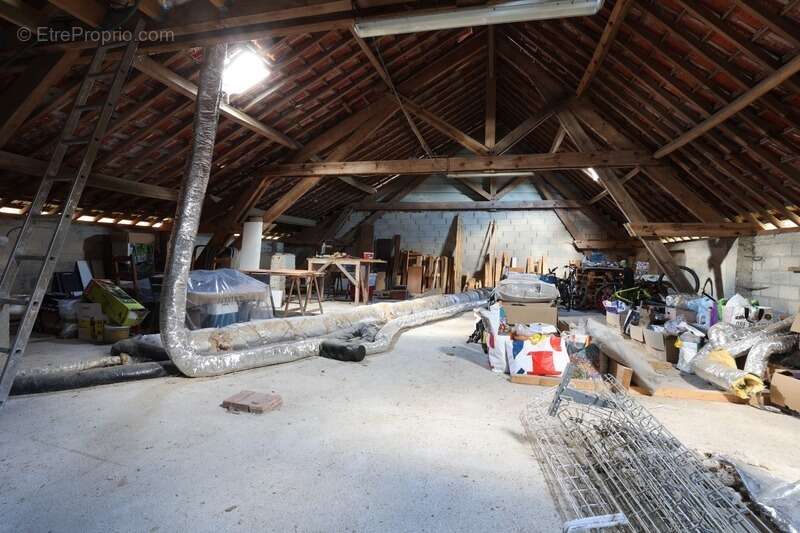 Maison à MONTMIRAIL