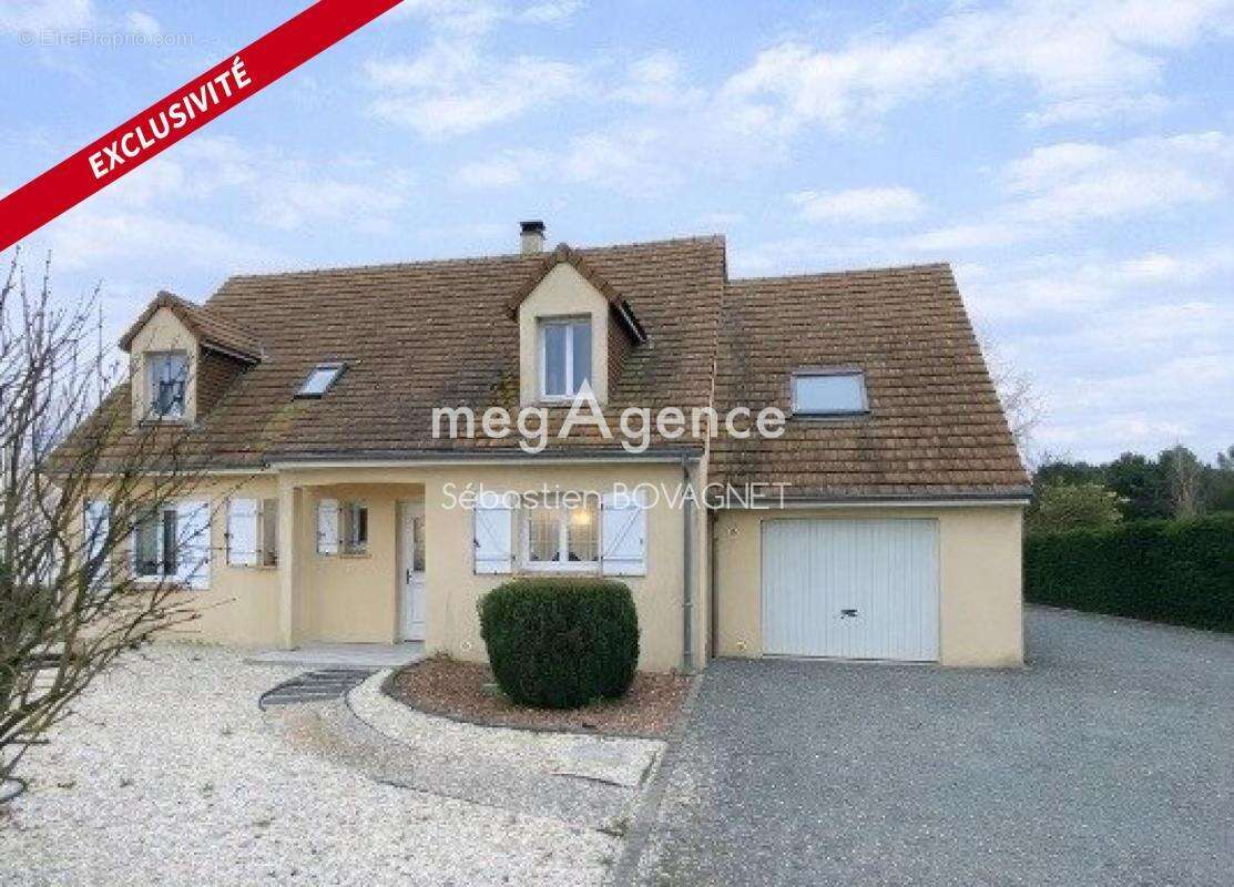 Maison à LA SUZE-SUR-SARTHE