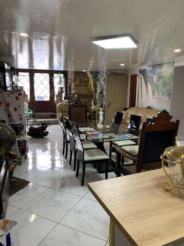 Maison à SAINT-VAURY