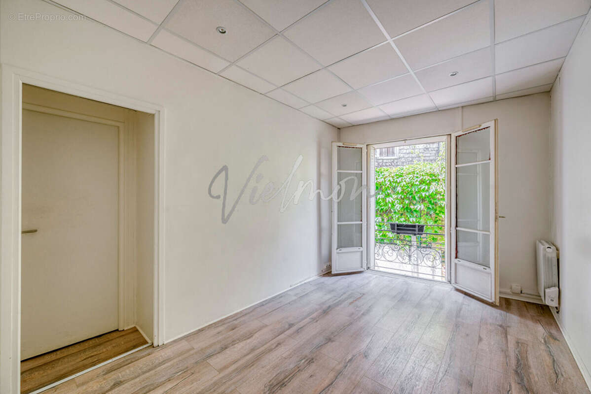 Commerce à SAINT-GERMAIN-EN-LAYE