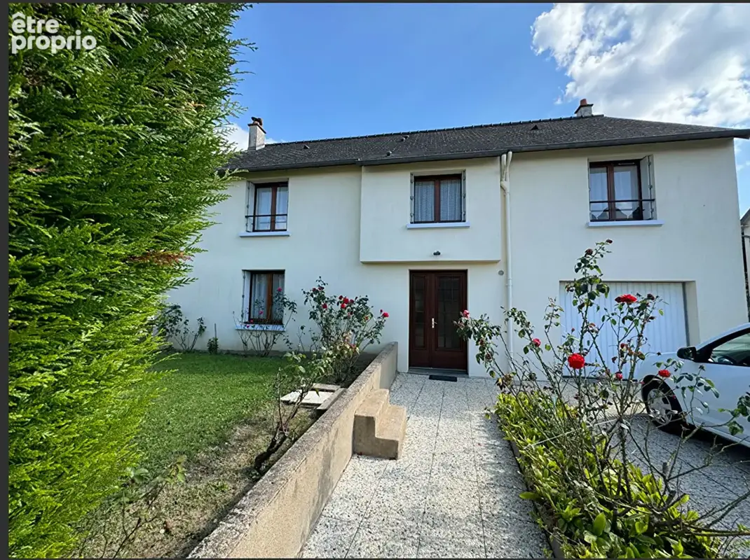 Amboise - Maison familiale 163 m2 5 chambres et jardin - photo 3