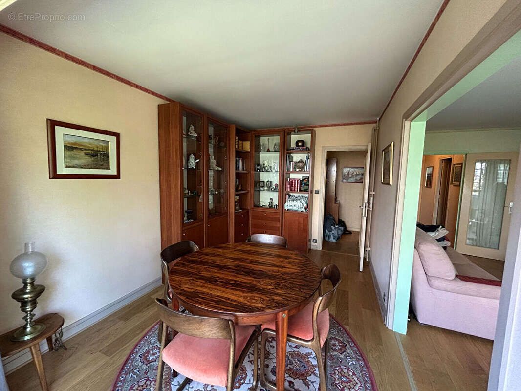 Appartement à CHEVILLY-LARUE