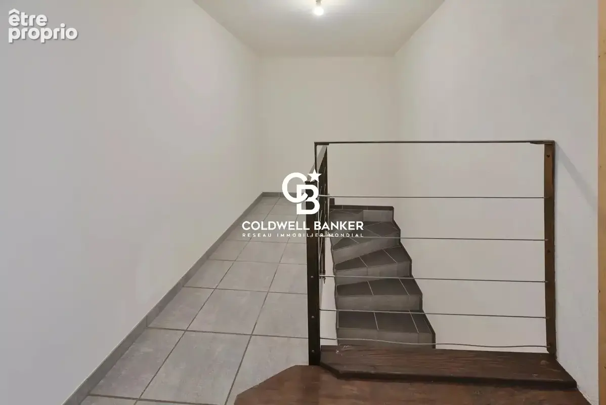Appartement T2, 66.2 m² , Sallanches Hyper centre - photo 4
